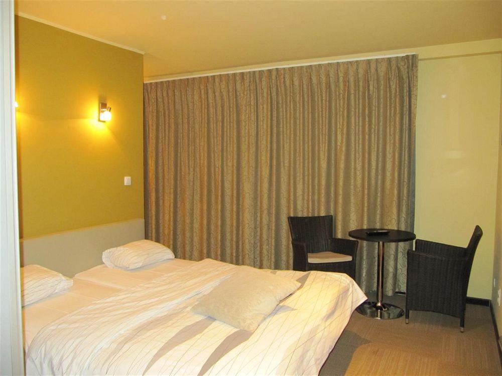 Hotel P6 Amberes Exterior foto